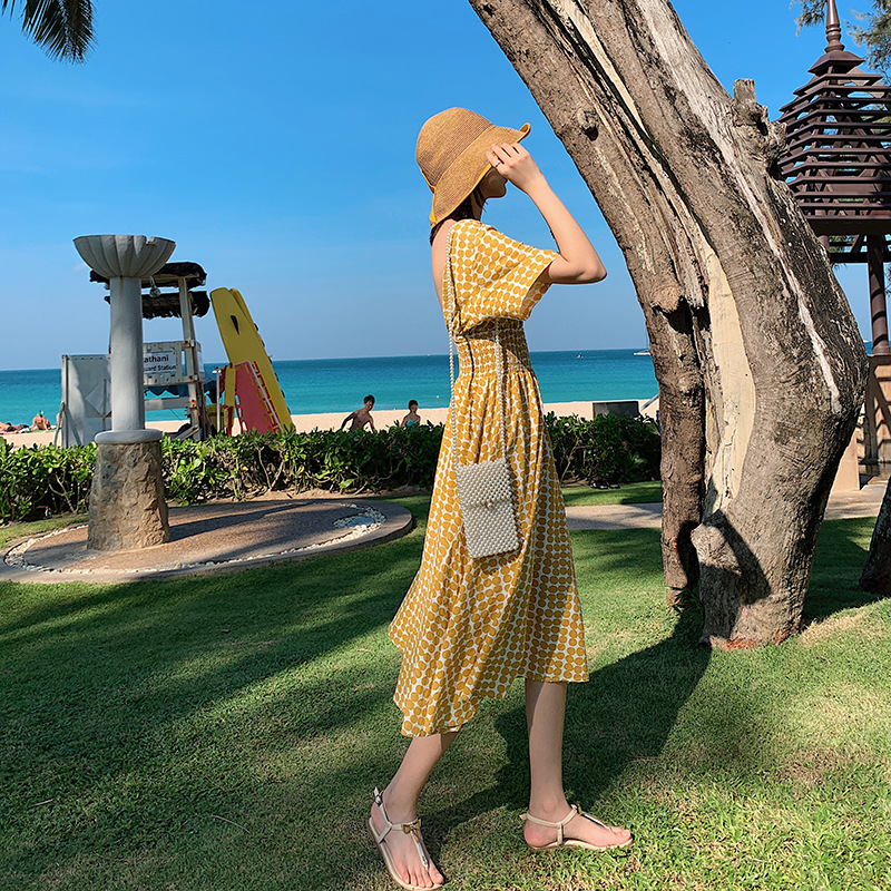 15 thiết kế đầm dài đi biển tôn dáng cho bạn trong mùa hè 2020 - Travelgear Blog