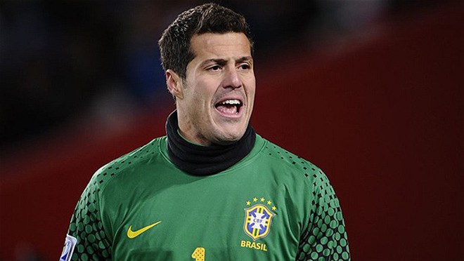 Xấu hổ vì World Cup, Julio Cesar rời đội tuyển Brazil