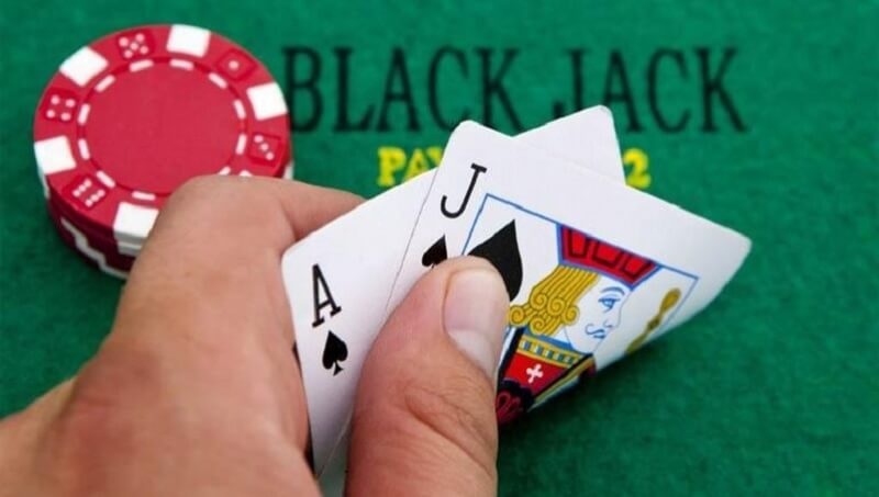 Cách chơi Blackjack để giành chiến thắng dễ dàng cho người chơi mới
