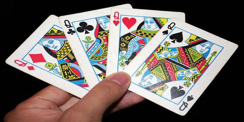 Tứ Quý Có Chặt Được Đôi Heo Không? Quy Tắc Chặt Heo Cần Nắm Vững