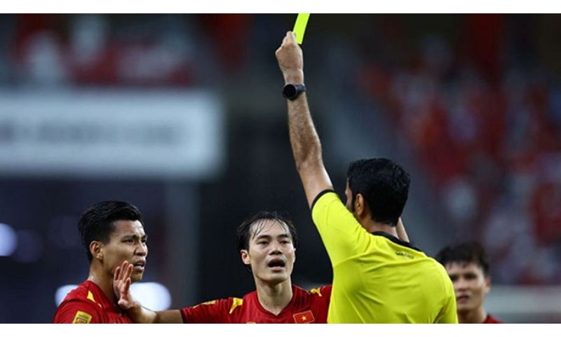 Mức phạt thẻ vàng quốc tế